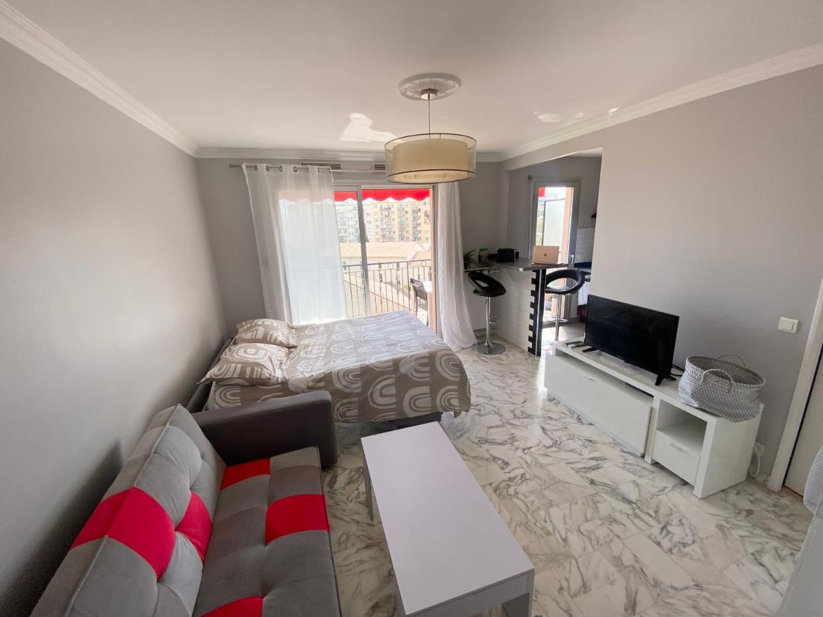Stylish Modern Beach Studio Nice Exteriér fotografie