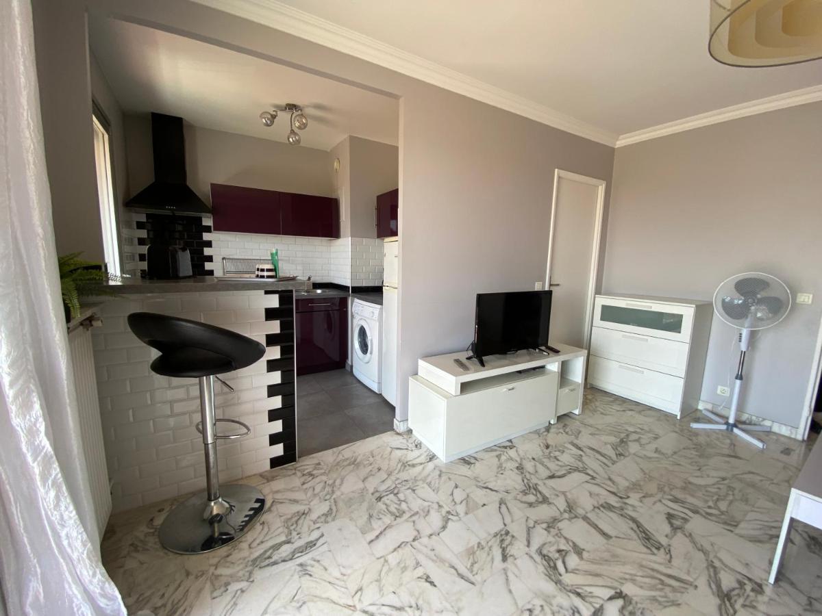 Stylish Modern Beach Studio Nice Exteriér fotografie